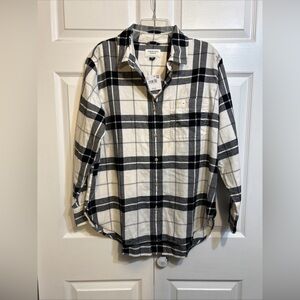 NWT American Eagle Size M Medium Black & Off White Oversized Plaid Flannel Shirt